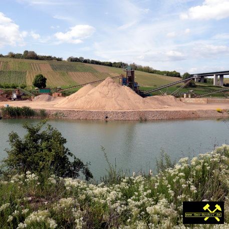 Sandgrube Frickenhausen II bei Ochsenfurt, Bayern, (D) - 18. Mai 2023 (3).JPG